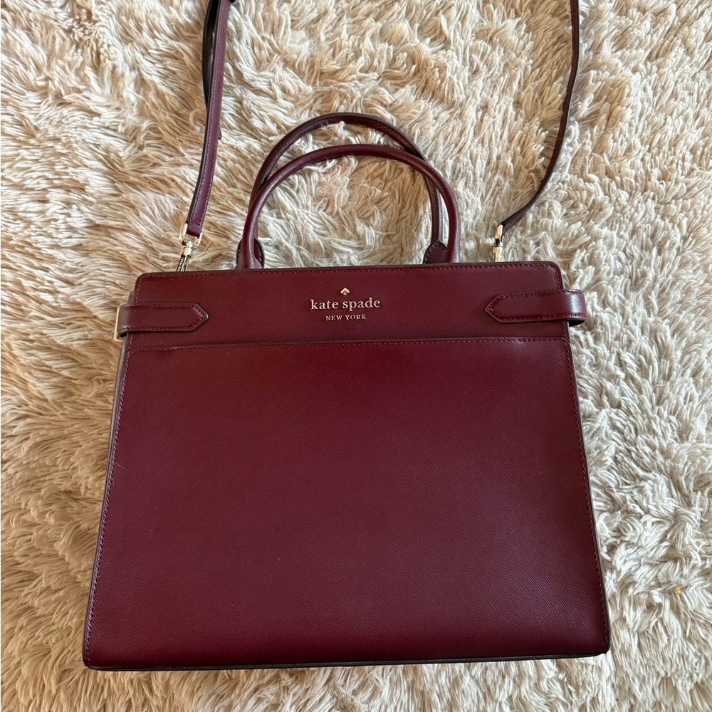 Kate Spade Red Shoulder Bag Elegant Design